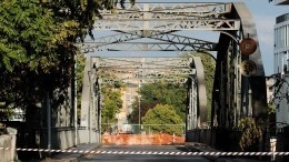 В Риме из-за пожара едва не обрушился старинный мост Индустрии над Тибром