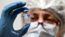 В Кремле призвали россиян активнее вакцинироваться от коронавируса