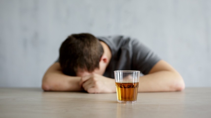 Число жертв отравления алкоголем в Оренбургской области возросло до 17 человек