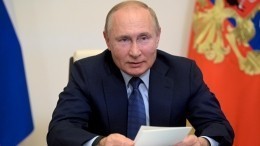 Путин о долларе как инструменте санкций США: «Пилят сук, на котором сидят»