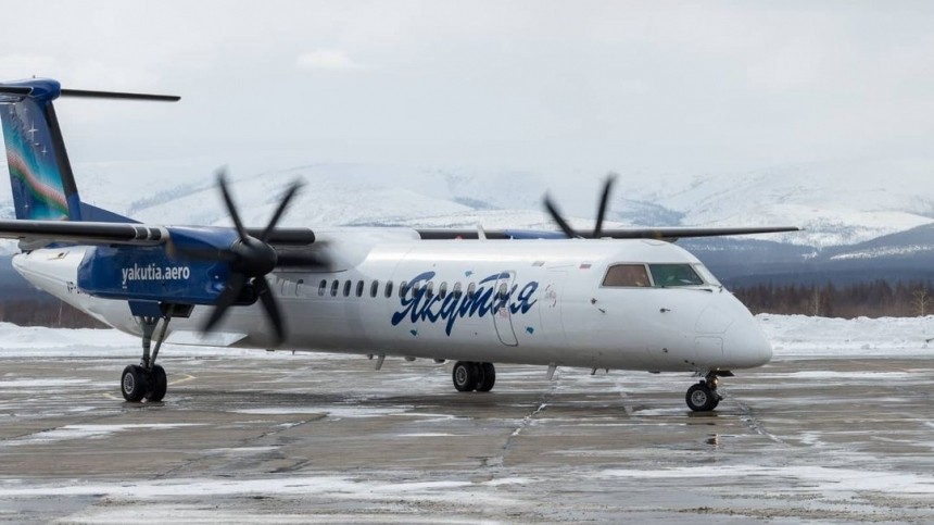 Летевший на Чукотку самолет с вахтовиками вынужденно сел в Якутии