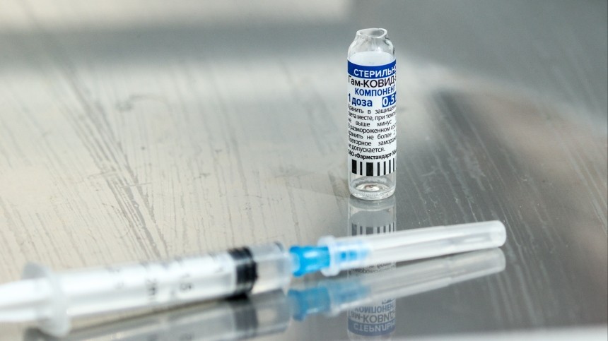 Мурашко: некоторые врачи выдают медотвод от вакцинации необоснованно