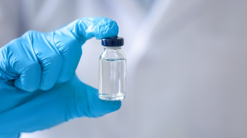 Гинцбург назвал срок действия назальной вакцины от коронавируса