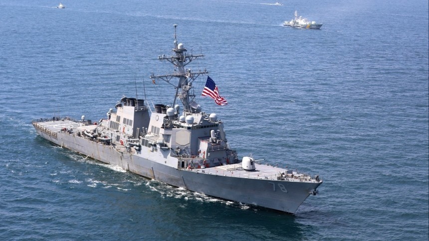 Черноморский флот следит за действиями эсминца США Porter