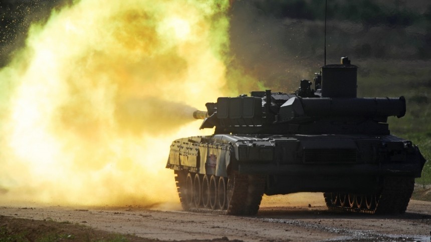 Два по географии: Politico опубликовало фото танков РФ «у границ с Украиной»
