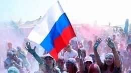 Более 80% молодых людей в России считают себя патриотами