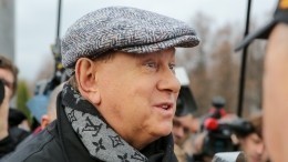 Варшавер ответил Певцову на критику «Ленкома», решив научить его антрепризе