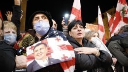 Голодовка до Тбилиси доведет: что стоит за госпитализацией Саакашвили