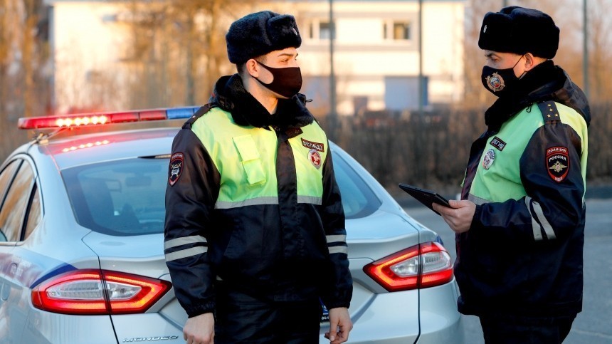 Российских водителей хотят штрафовать за неоднократный отказ остановить авто