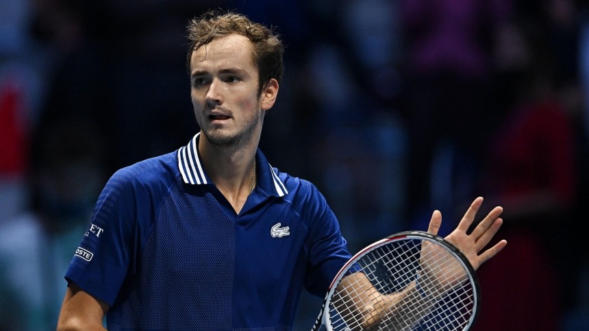 Медведев проиграл Звереву в финале ATP, не отстояв прошлогодний титул