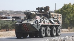 Российские военные провели патрулирование у аэродрома в Сирии