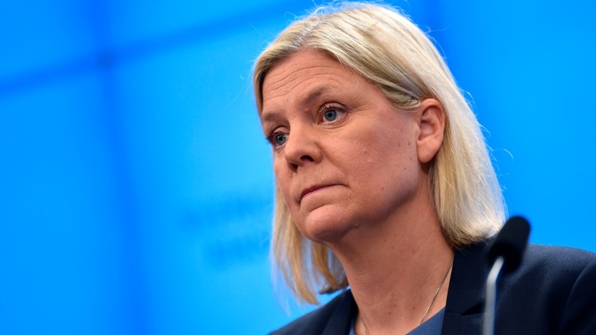 Премьер-министр Швеции ушла в отставку в день вступления в должность