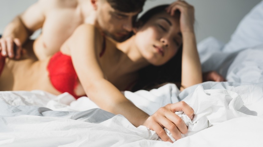 Залог здоровья и отличного дня: пять причин заниматься сексом по утрам