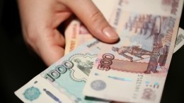 Путин подписал закон об увеличении МРОТ до 13 890 рублей
