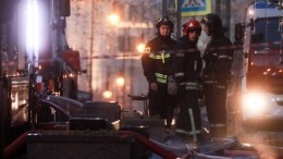 Видео мощного пожара на строящемся корвете на заводе «Северная верфь» в Петербурге