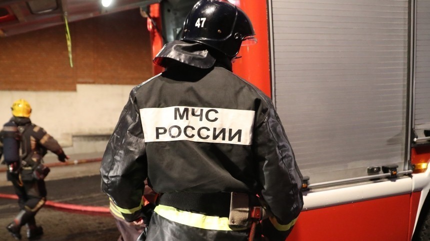 Названы имена пожарных, пострадавших при тушении горящего в Петербурге корвета