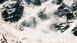 Сход лавины в Южной Осетии, где погибли двое военных, попал на видео