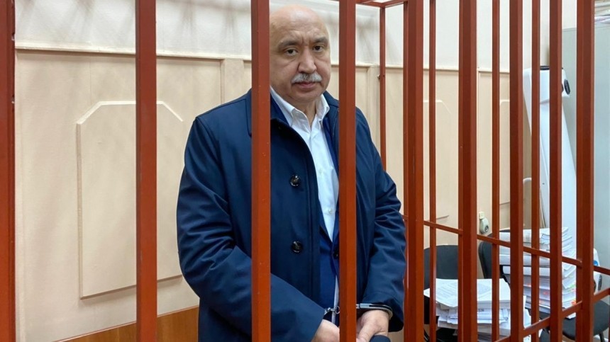 Суд арестовал ректора КФУ Гафурова, задержанного по делу о заказном убийстве