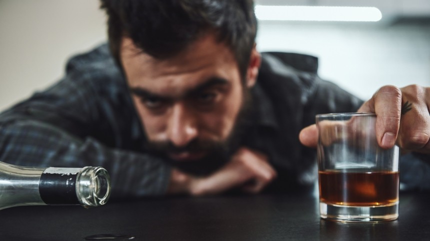 ТОП-13 опасных сигналов: как понять, что у вас алкогольная зависимость