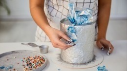 Как украсить торт на Новый 2022 год: идеи и советы по декорированию