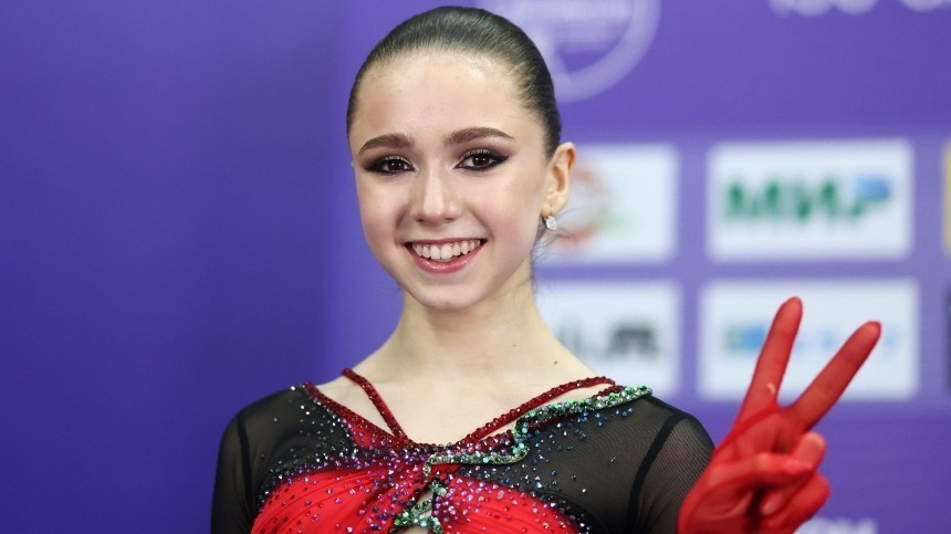Превзошедшая мировой рекорд Валиева лидирует после короткой программы на чемпионате России