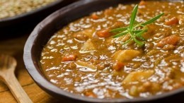 Охотничий суп Шулюм: рецепт ароматного походного блюда от шефа Емельяненко
