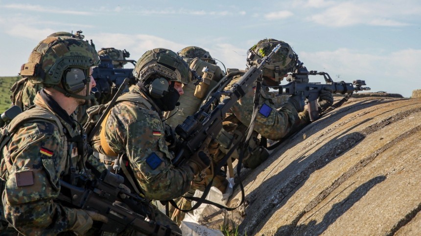 В Минобороны заявили о переходе НАТО к прямым провокациям и риске войны