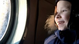 Сергей Шойгу исполнил желание мальчика полетать на боевом вертолете