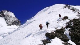 Альпинисты из Подмосковья попросили о помощи в горах Кабардино-Балкарии
