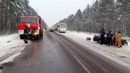 Один человек погиб и 6 пострадали в ДТП с экскурсионным автобусом в Ленобласти