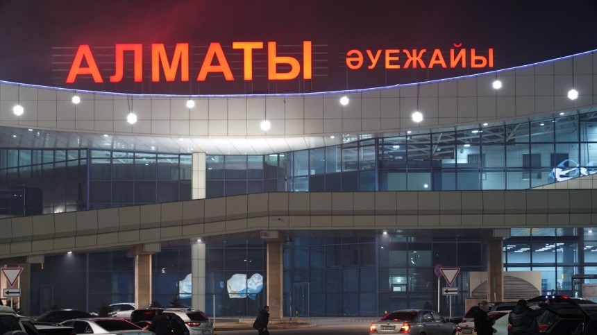 Российские миротворцы и силы Казахстана взяли под контроль аэропорт Алма-Аты