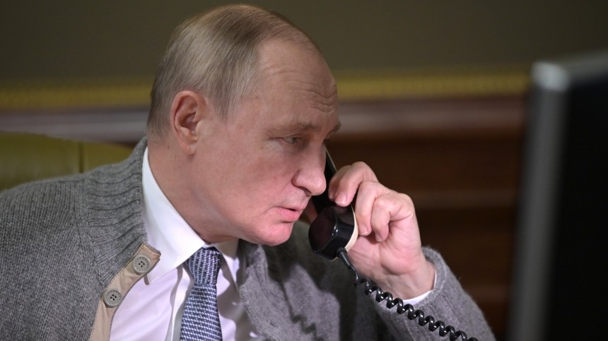 Путин поговорил по телефону с Токаевым