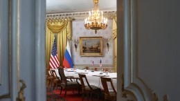 Переговоры России и США по гарантиям безопасности стартовали в Женеве