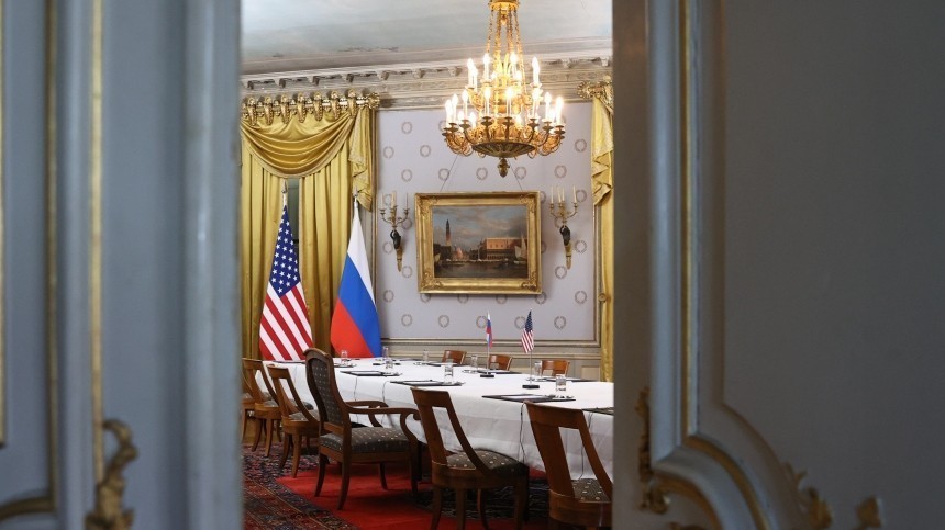 Переговоры России и США по гарантиям безопасности стартовали в Женеве