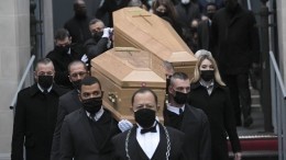 В Париже состоялась церемония прощания с братьями-близнецами Богдановыми