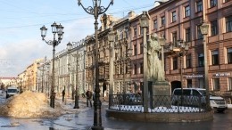 Жителей Петербурга предупредили об аномальном потеплении и снегопадах