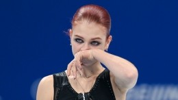 Фигуристка Александра Трусова расплакалась после серебра на Играх-2022
