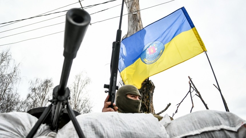 Президент Украины Зеленский подписал указ о всеобщей мобилизации