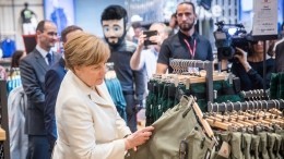 Bild: Ангелу Меркель обокрали во время шопинга в Берлине