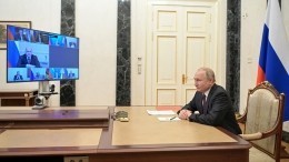 Путин: националисты ведут себя как террористы в Киеве