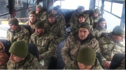 В Севастополе оказали деликатный прием 82 украинским военным с острова Змеиный