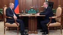 Путин обсудил с губернатором Петербурга транспортную и строительную реформы
