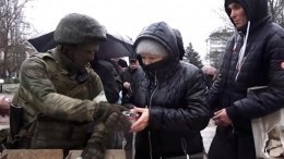 Появились кадры гуманитарной помощи, оказанной Россией в Мелитополе
