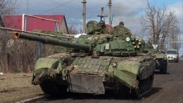 Командир танка Т-72 ВС РФ вынес с поля боя на Украине тяжелоряненного сослуживца