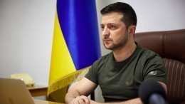 Зеленский позволил всем украинцам использовать оружие