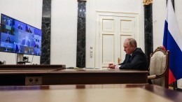 Путин провел совещание с правительством по экономическим вопросам