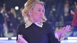 Яна Рудковская потребовала от Макса Барских вернуть все российские награды