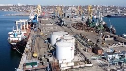 Моряки ВМС Украины бросили корабли с внушительным арсеналом в Бердянске