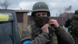 ВСУ не дает экстренным службам ДНР подъехать к горящему химзаводу