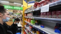 Маркетолог Худокормов призвал не скупать в панике продукты в магазине
